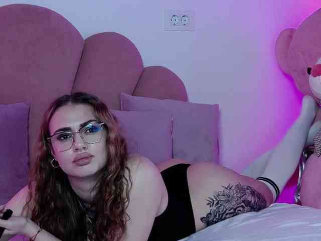 AbbyWhite webcam