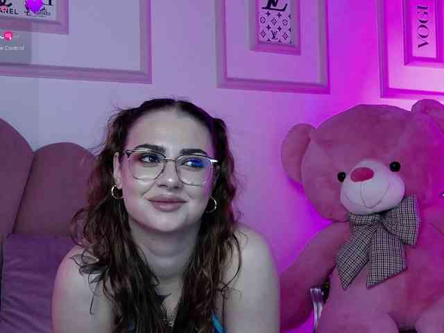 AbbyWhite webcam