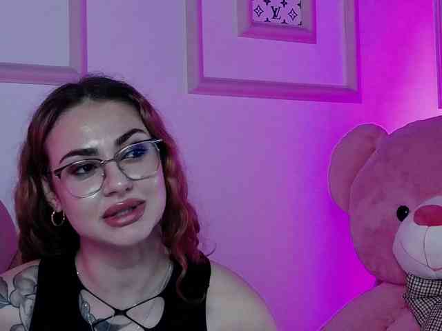 AbbyWhite webcam