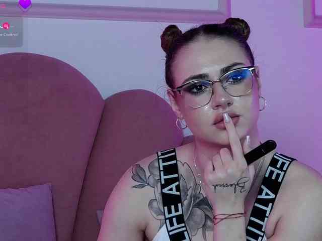 AbbyWhite webcam