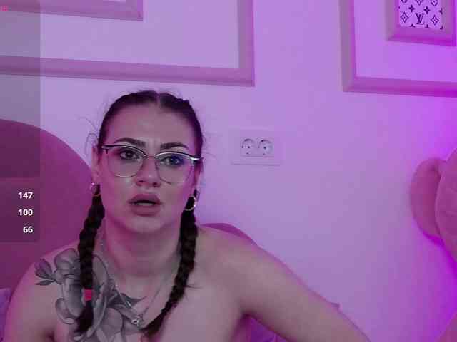 AbbyWhite webcam