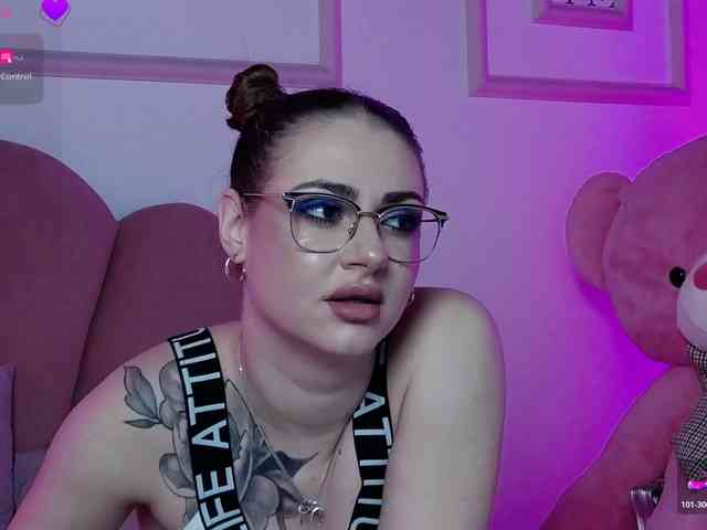 AbbyWhite webcam