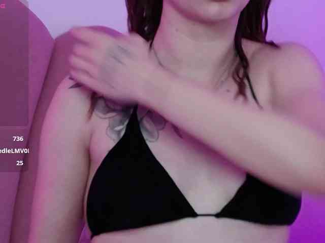 AbbyWhite webcam