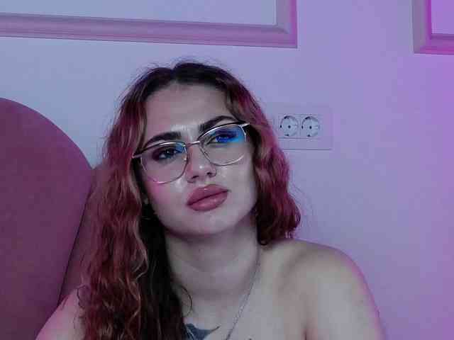 AbbyWhite webcam