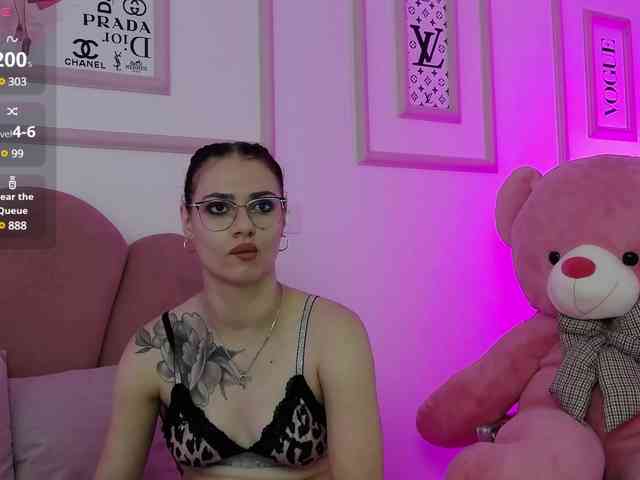 AbbyWhite webcam