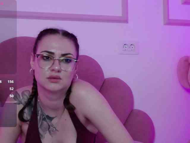 AbbyWhite webcam