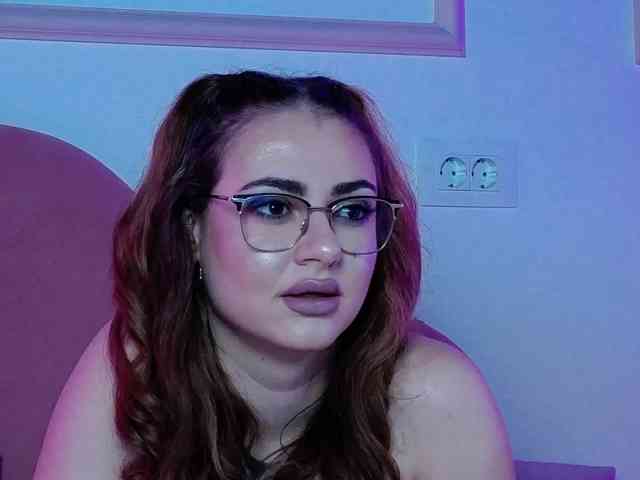 AbbyWhite webcam