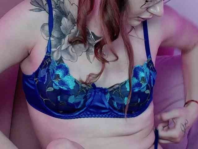 AbbyWhite webcam
