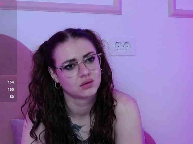 AbbyWhite webcam