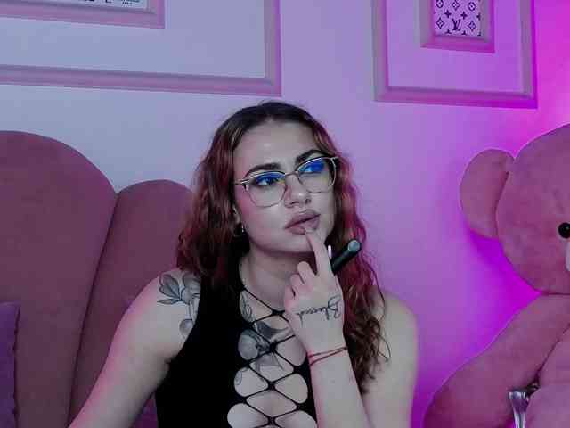 AbbyWhite webcam