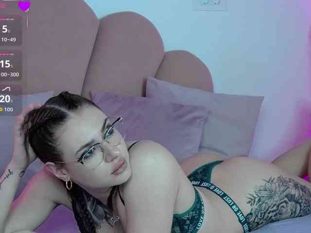 AbbyWhite webcam