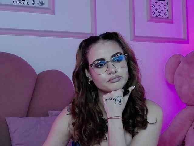 AbbyWhite webcam