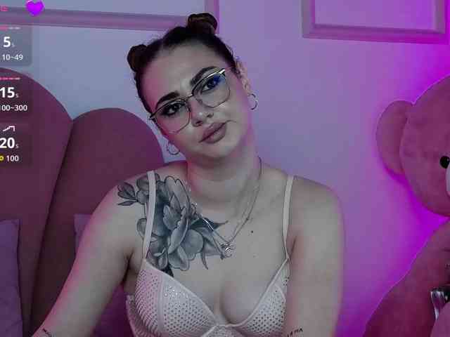 AbbyWhite webcam