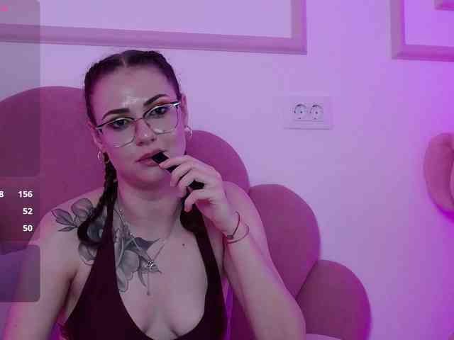 AbbyWhite webcam