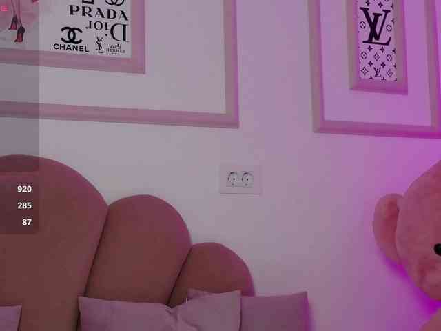 AbbyWhite webcam