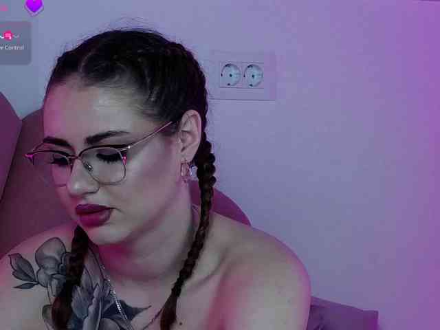 AbbyWhite webcam
