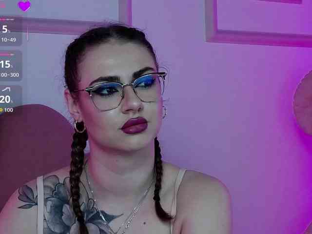 AbbyWhite webcam