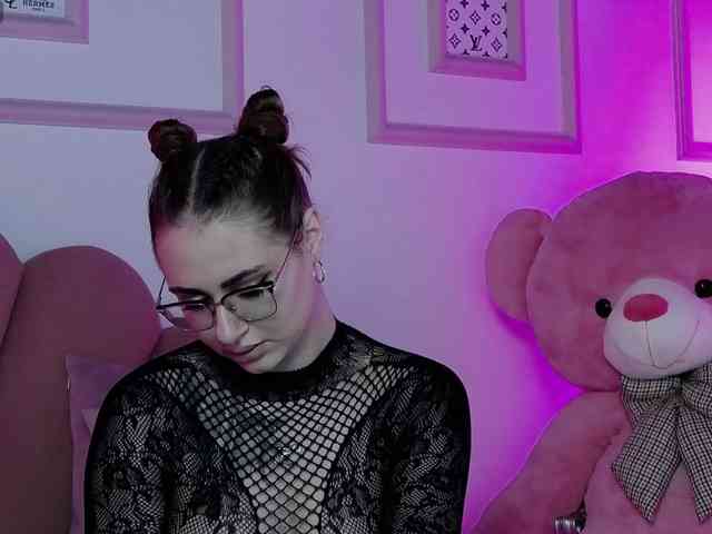 AbbyWhite webcam