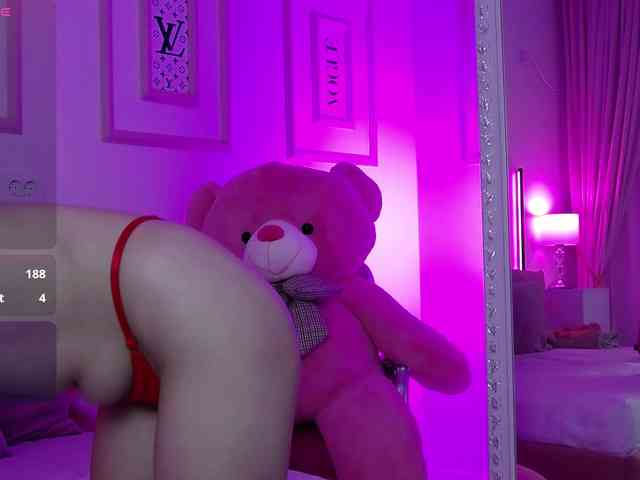 AbbyWhite webcam