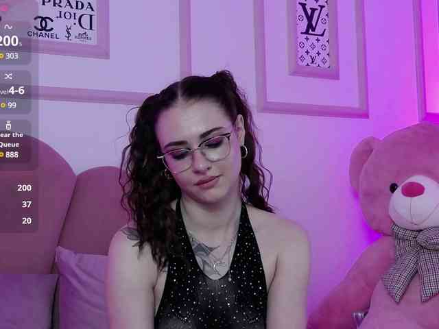 AbbyWhite webcam