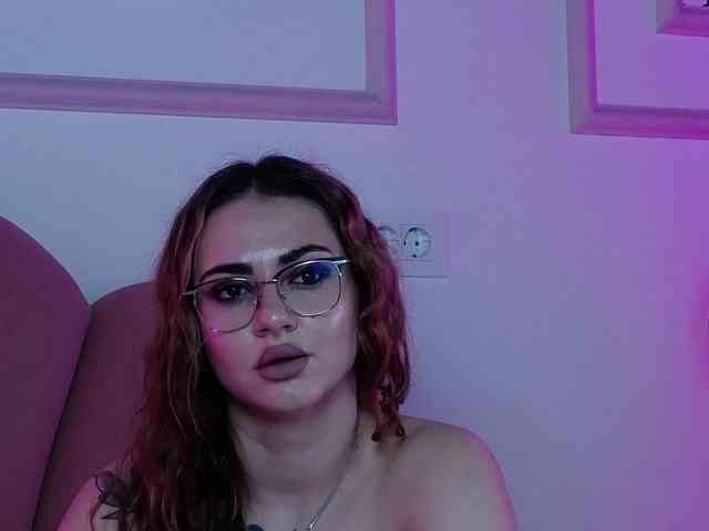 AbbyWhite webcam
