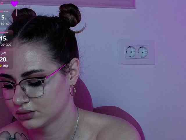AbbyWhite webcam