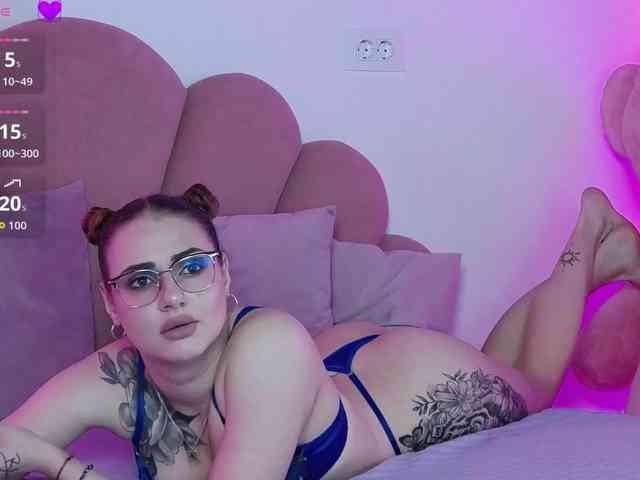 AbbyWhite webcam