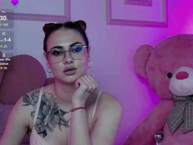 AbbyWhite webcam