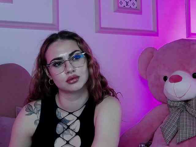 AbbyWhite webcam