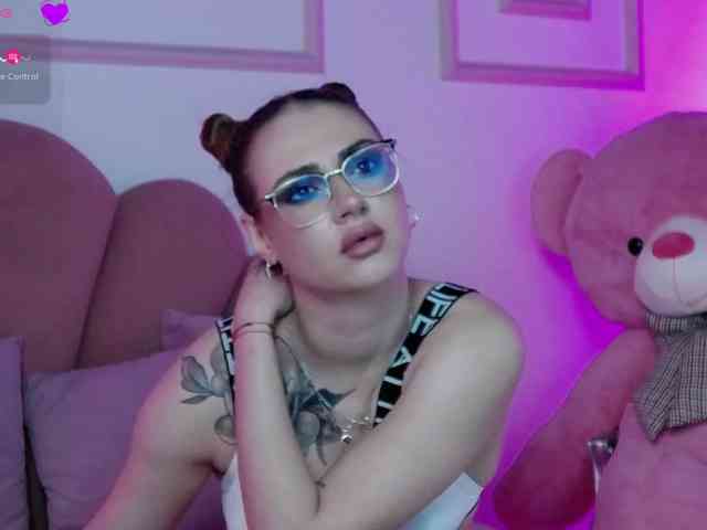 AbbyWhite webcam