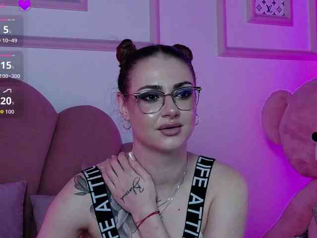 AbbyWhite webcam