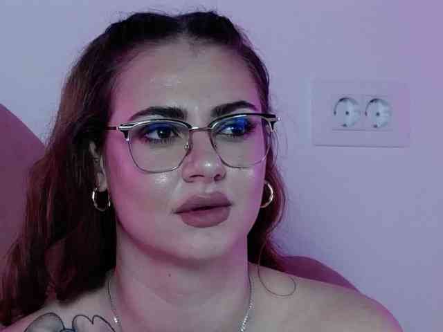 AbbyWhite webcam