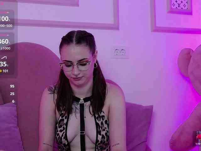 AbbyWhite webcam