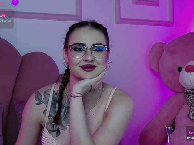 AbbyWhite webcam