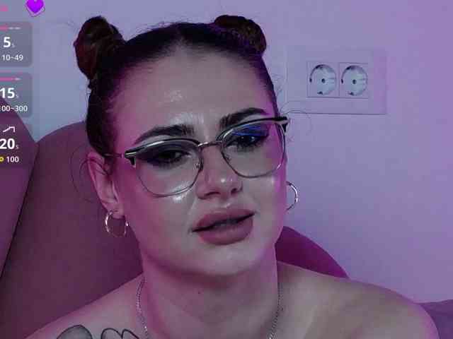 AbbyWhite webcam