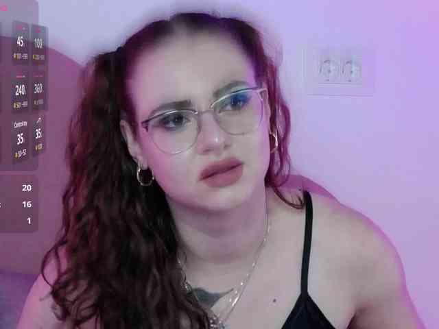 AbbyWhite webcam