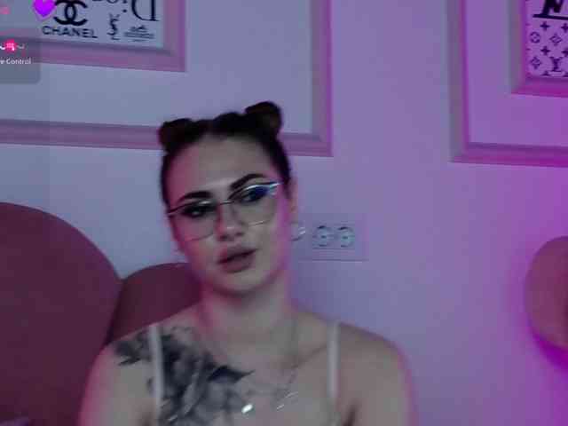 AbbyWhite webcam