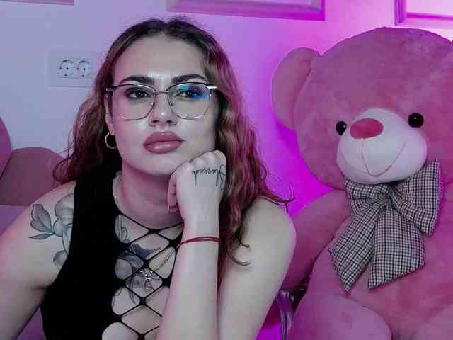 AbbyWhite webcam