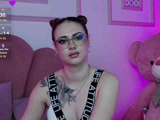 AbbyWhite webcam
