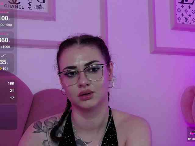 AbbyWhite webcam