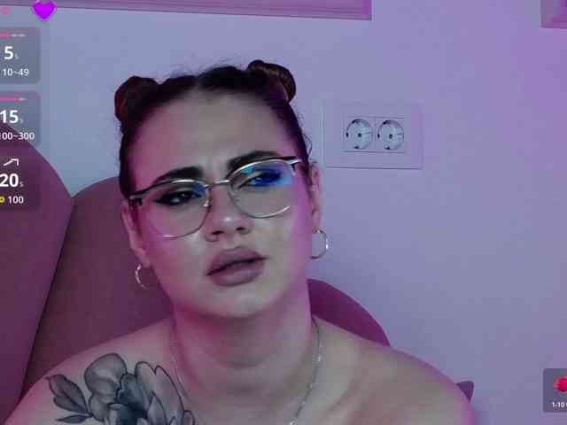 AbbyWhite webcam