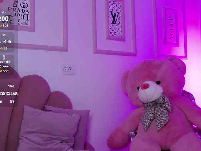 AbbyWhite webcam