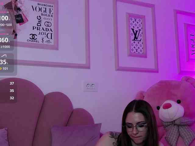 AbbyWhite Live Webcam on BongaCams