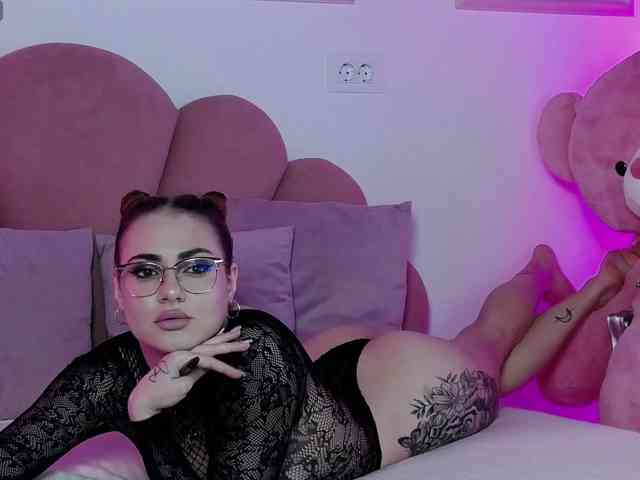AbbyWhite webcam