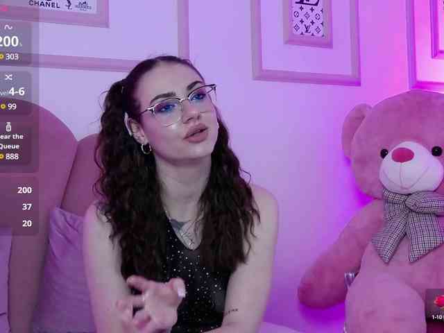 AbbyWhite webcam