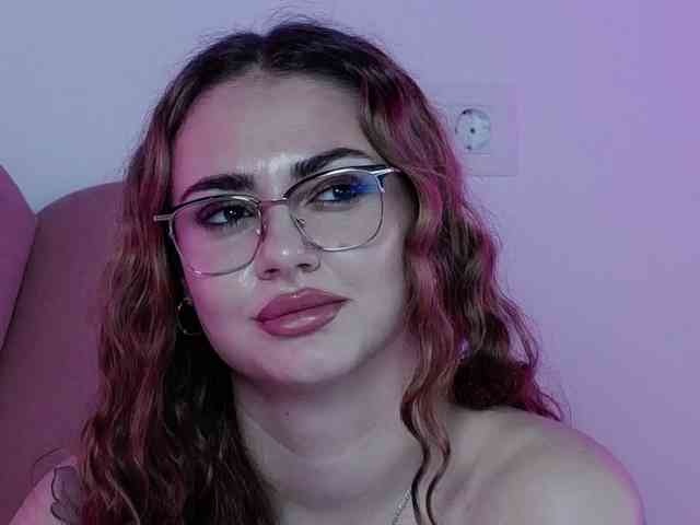 AbbyWhite webcam