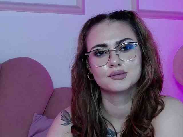 AbbyWhite webcam
