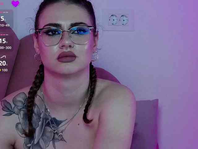 AbbyWhite webcam