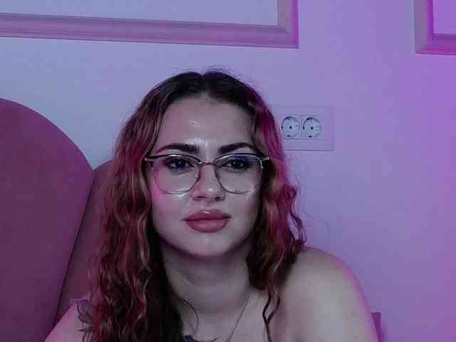 AbbyWhite webcam