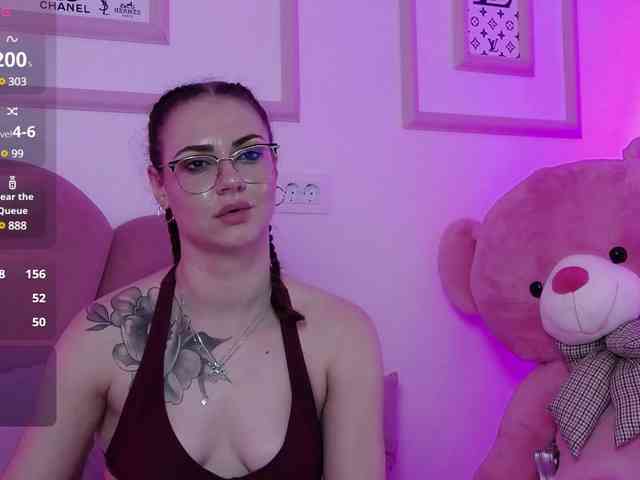 AbbyWhite webcam